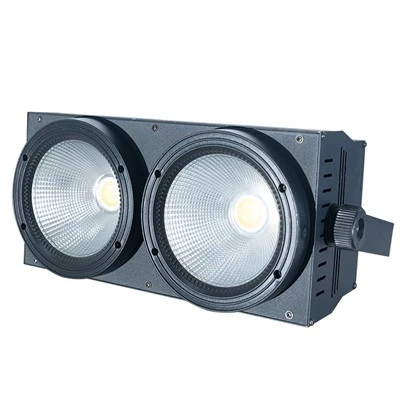 2x100W LED vakítólámpa